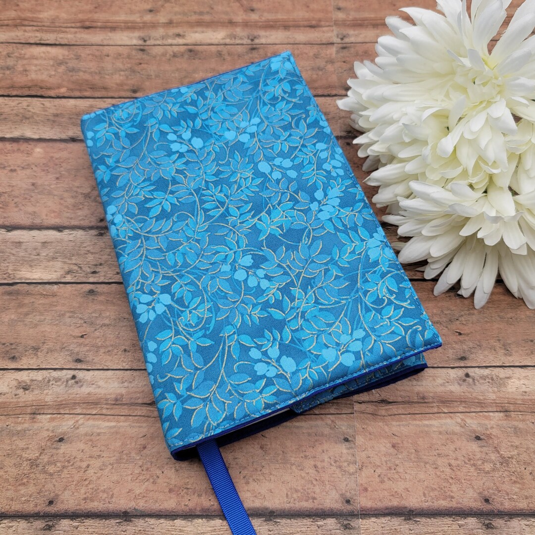Adjustable Book Cover, Book Sleeve, Book Pouch, Padded Book Cover, Bible Cover, Fabric Book
