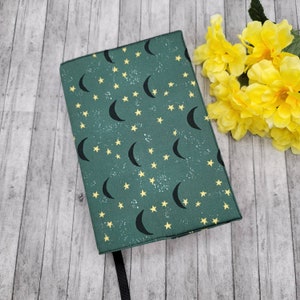 Adjustable Book Cover, Book Sleeve, Padded Book Cover, Bookish, Bookmark, Bible Cover, Planner Cover, Bible Cover -Moons on Green-