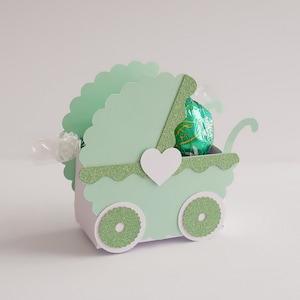 Boîte de faveur de landau de bébé SVG, douche de bébé de boîte de faveur, modèle de boîte de faveur de landau de bébé, boîte de bonbons de poussette, faveur de cadeau de fête de baptême, fichier de coupe