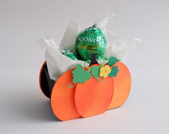 Halloween Treat box SVG, Halloween Gift Box, Halloween Candy box, Favor Box, Pumpkin Candy box, Treat box, cutting file