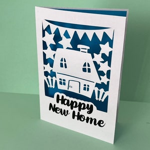 Cartão de nova casa feliz SVG, cartão de nova casa SVG, cartão de nova casa, mudança de casa, mudança de país, cartão de primeira casa, cartão de lar doce lar
