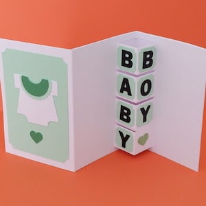 Es una tarjeta de niño SVG, tarjeta de bienvenida pequeño, tarjeta de felicitación de nuevo bebé, tarjeta de niño lindo SVG, tarjeta de baby shower, descarga instantánea
