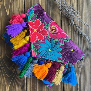 Cartera bordada