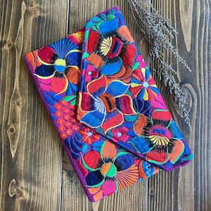 Cartera bordada