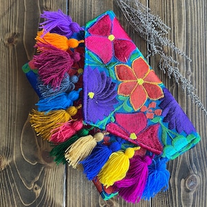 Cartera bordada