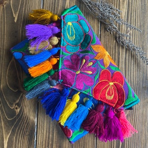 Cartera bordada