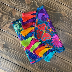 Cartera bordada