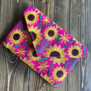 Cartera bordada