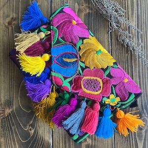 Cartera bordada
