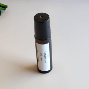 Palo Santo Perfume Natural Roll On Essential Oil Travel Size Portable Perfume Sweet Woody Aroma Blend For Aromatherapy Gifts For Meditation