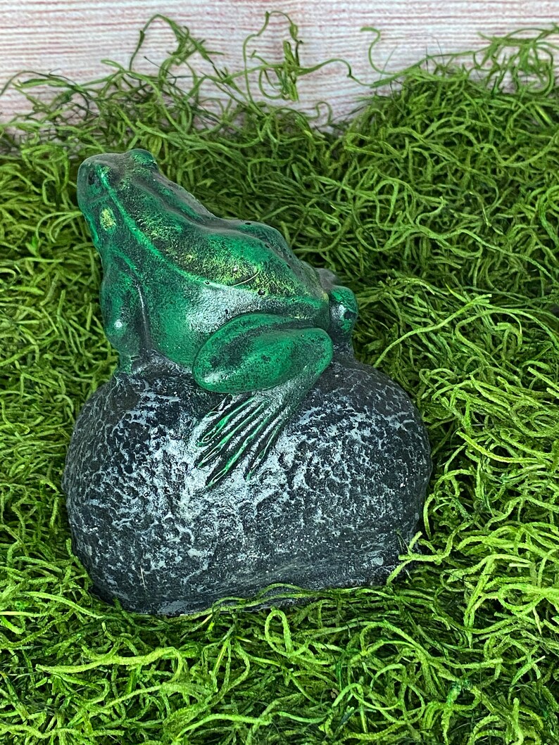 Concrete Frog Garden Statue Etsy