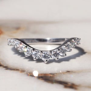 Geschwungener Ehering Kontur Moissanite Bandring Geschenk für Sie Silber 925 Stapelring für Ihren Verlobungsring