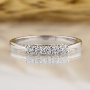 14K Solid White Gold Five Stone Ring 5 Stone Wedding Band 5 Stone Moissanite Ring Mothers Ring Womens Anniversary Gift Platinum Promise Ring