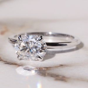 4 Prong Set East West Oval Moissanite Bridal Ring Colorless Oval Wedding Band Ring Solitaire Engagement Ring 14K Rose/White/Yellow Gold Ring