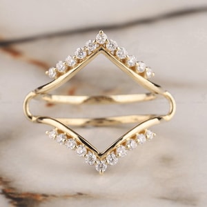 Ring Guard Enhancer Wrap, Round and Pear Moissanite Wedding Band, Enhancer for Oval cut and Round cut Ring, Curved Matching Band, Joint Band