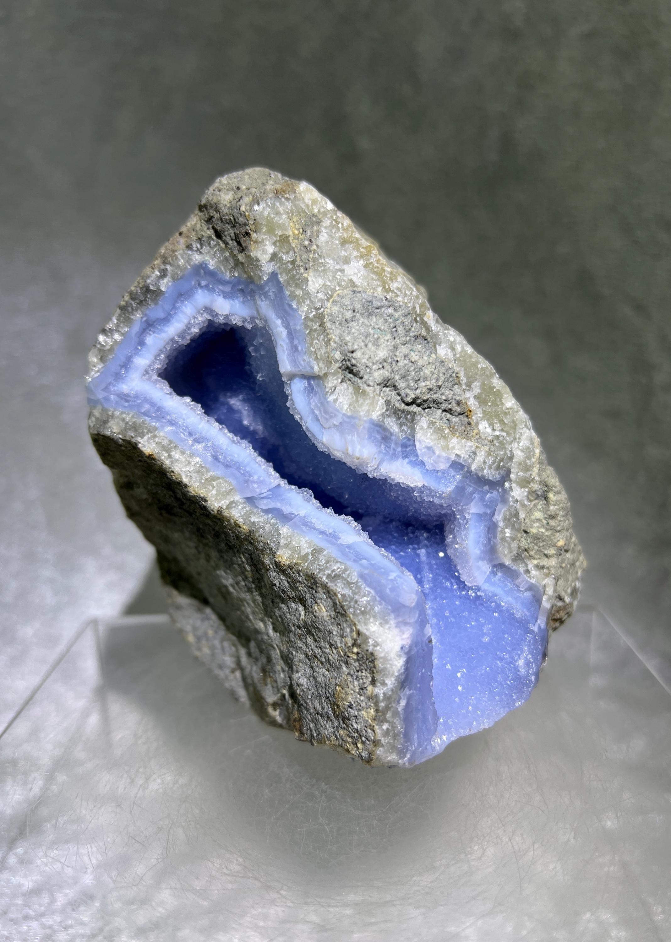 ブルーレースアゲートドゥルージー標本：希少なンサンジェマラウイ