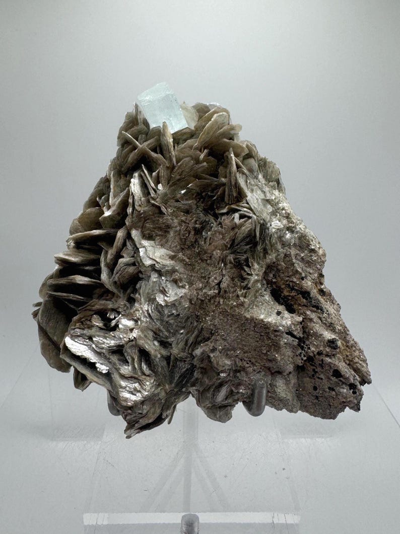 Gorgeous Aquamarine And Muscovite Specimen. Beautiful High Quality Crystal With Amazing Termination. Very Pretty Display Crystal. image 1