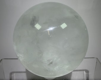 Esfera de cristal de fluorita transparente con arcoíris, 65 mm. Increíble esfera de exhibición muy buscada.