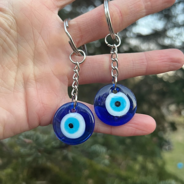 Evil eye keychain protection charm, indigo blue glass eye charm, good luck charm, gift for friend, protection amulet