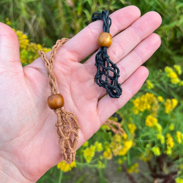 Empty stone holder, adjustable macrame crystal holder black or brown, boho healing energy for man woman