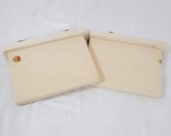 Chinchilla 8-inch ledge shelf with poop guard kiln-dried pine (2-pack)