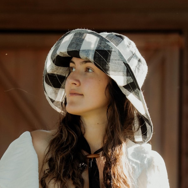 Kapelusz przeciwsłoneczny z szerokim rondem z lnu: czarna kratka, ręcznie robiony w Australii