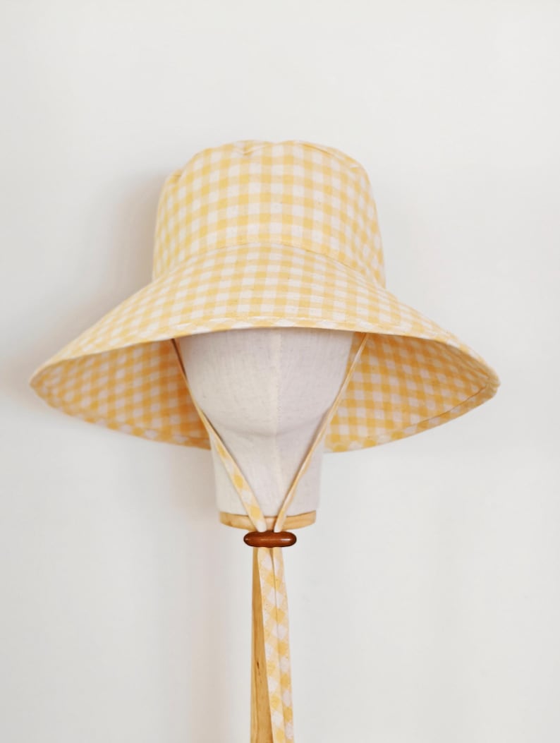 jiheousty Cappello estivo da donna fatto a mano all'uncinetto in paglia cappello da sole arcobaleno strisce colorate patchwork tesa larga protezione solare vacanza cappello da spiaggia