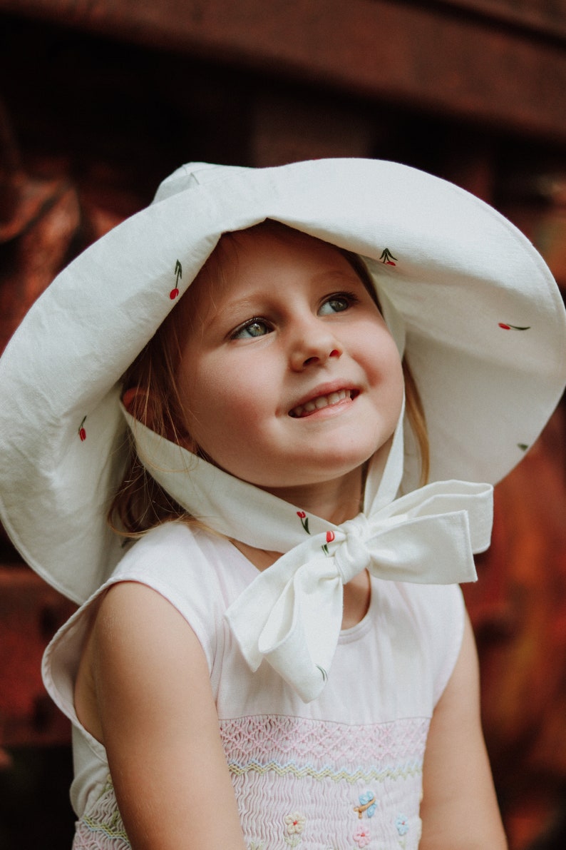 White Wide Brim Sun Hat White Tulip Wide Brim Sun Hat Summer hat Holiday Hat Vintage Sun Hat Kids Sun Hat image 2