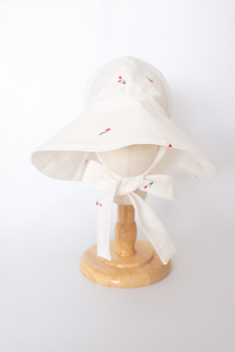 White Wide Brim Sun Hat White Tulip Wide Brim Sun Hat Summer hat Holiday Hat Vintage Sun Hat Kids Sun Hat image 6