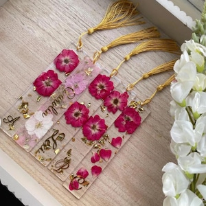 Bookmark personalized  Resin Art - Red Roses gift