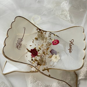 Quran Halter personalisiert mit echten gepressten Blumen