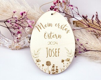 Osteranhänger Holz Ei mit Name & 2027 | "Mein erstes Ostern" Blumenwiese | Osternest Geschenkanhänger zur Geburt
