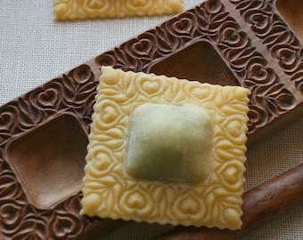 Ravioli board, Fresh Pasta board, Filled cookie wooden  Board,  tulips  pattern (smaller filling)