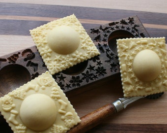 Ravioli board, Fresh Pasta board, Filled cookie wooden  Board, Xmas pattern