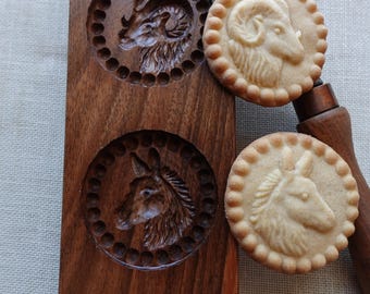 Gingerbread molds