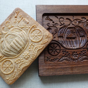 Handgeschnitzte hölzerne Lebkuchenform, Springerleform, Kürbiswagendesign