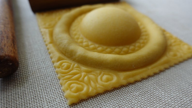 Tulip Pattern Ravioli Board, Fresh Pasta, Double Fillings, - Etsy