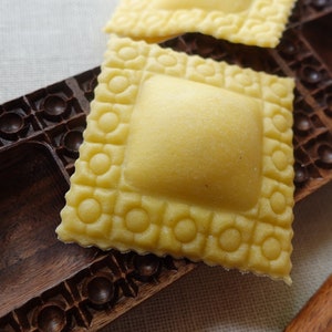 Ravioli board, Fresh Pasta board, Filled cookie wooden  Board, ravioli maker, wooden ravioli mold, wooden pasta mold-pearls  pattern