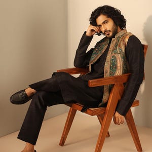 Fine Wool Silk Waistcoat for Men | Elegant Tailored Vest | Luxury Formal Wear | Perfect for Weddings & Special Occasions