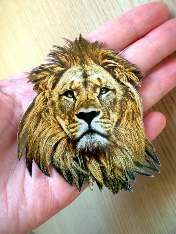 LION Crystal Resin BROOCH, Lion Pin, Oiginal Polygons