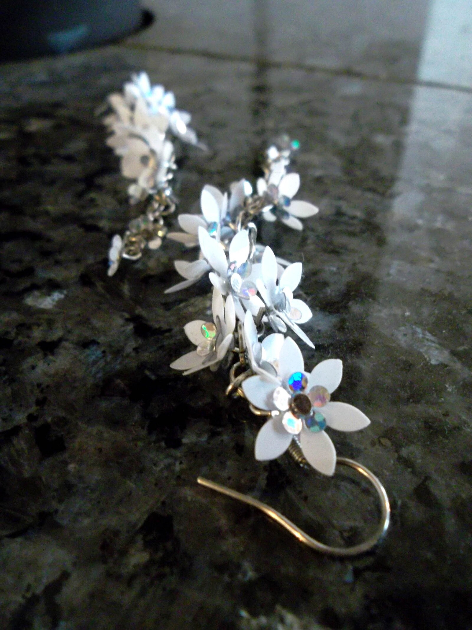 RECYCLED PLASTIC EARRINGS, Surgery Steel 316L, Recycled Bottle Jewelry,  Bloom Earrings, Flowers Earrings, Bloom Dangle Earrings 