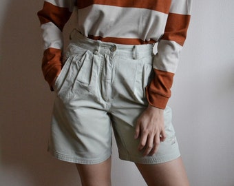 Vintage 90s Reebok beige bermuda shorts