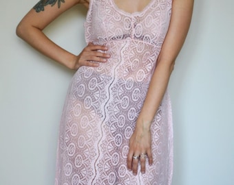 Vintage 70s Pink Lace Peignoir - USSR Nightgown, Size M