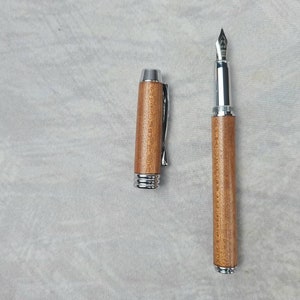Holzfüller - handgefertigt - Unikat - Sipo-Mahagoni