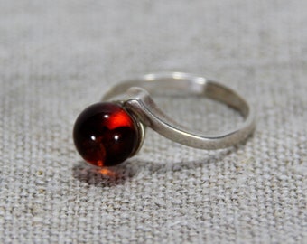 Vintage Sterling Silver Ring with Orange Stone (18mm)
