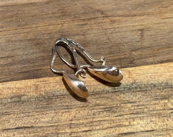 Original Damen Ohrhänger aus Gold 385, schlichte Damen Ohrhänger in Form eines Tropfen.