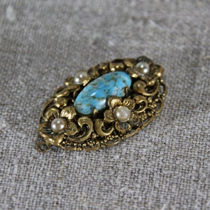 Vintage pendant/ retro medallion/ blue stone/ jewellery