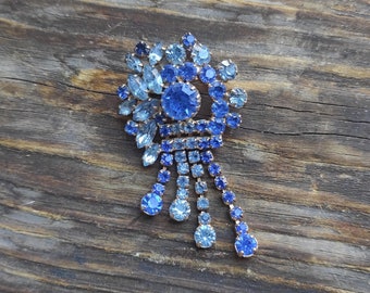 Vintage Rhinestone Brooch: Blue Stone Costume Jewelry