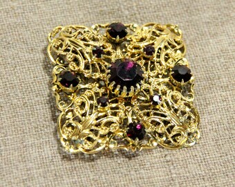 Vintage USSR Brooch: Red Stone Bronze Accessory