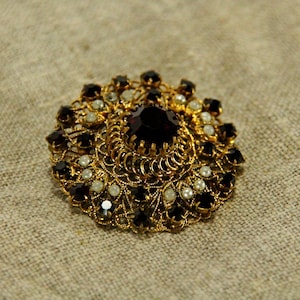 Vintage brooch. antique Jewelry for her, Brooches with a red stone, Retro rhinestones brooch